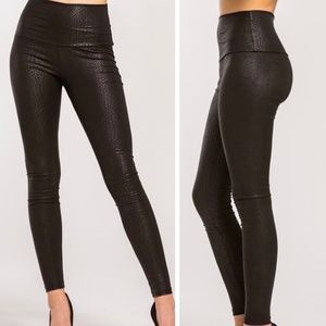 Savage Snakeskin Leggings High Waisted Black